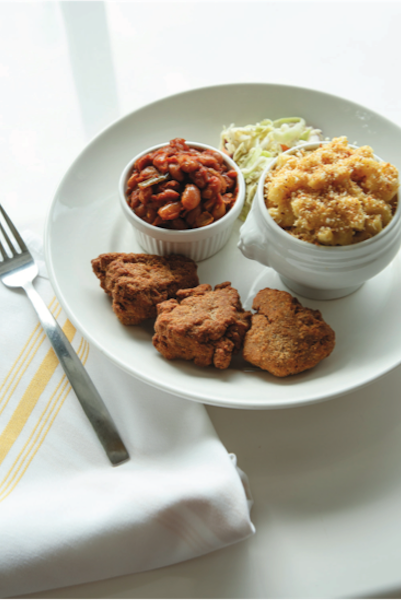 Southern Seitan with Mac & Cheese, Baked Beans, Slaw